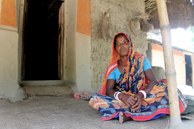 Rupali_Ekka_Ein_Leben_lang_genug_Reis_NETZ_Bangladesch_Veranda.jpg